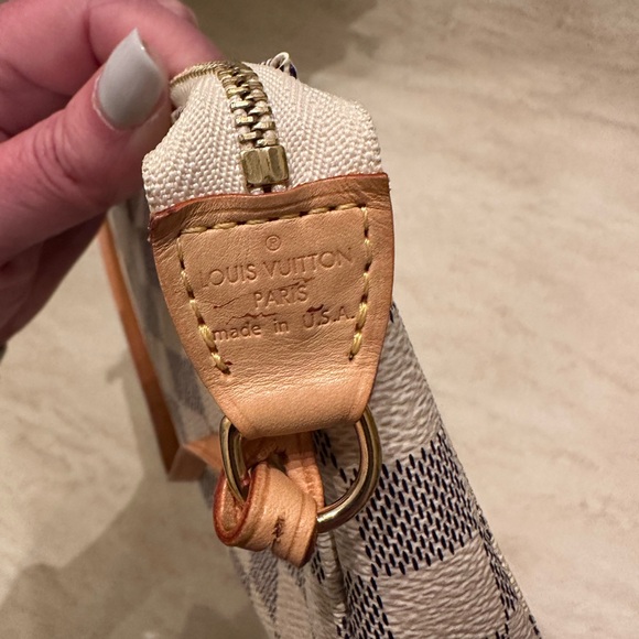 100% Authentic Louis Vuitton Pochette Accessoires NM Damier; Excellent condition - Picture 3 of 16